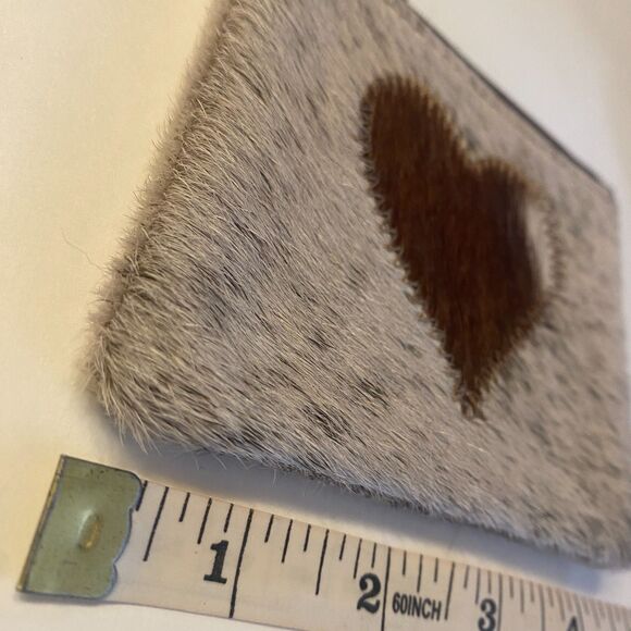 Heart Coin Purse Speckled Dark Taupe Chocolate Brown White Cowhide Zip Closure - Picture 4 of 8